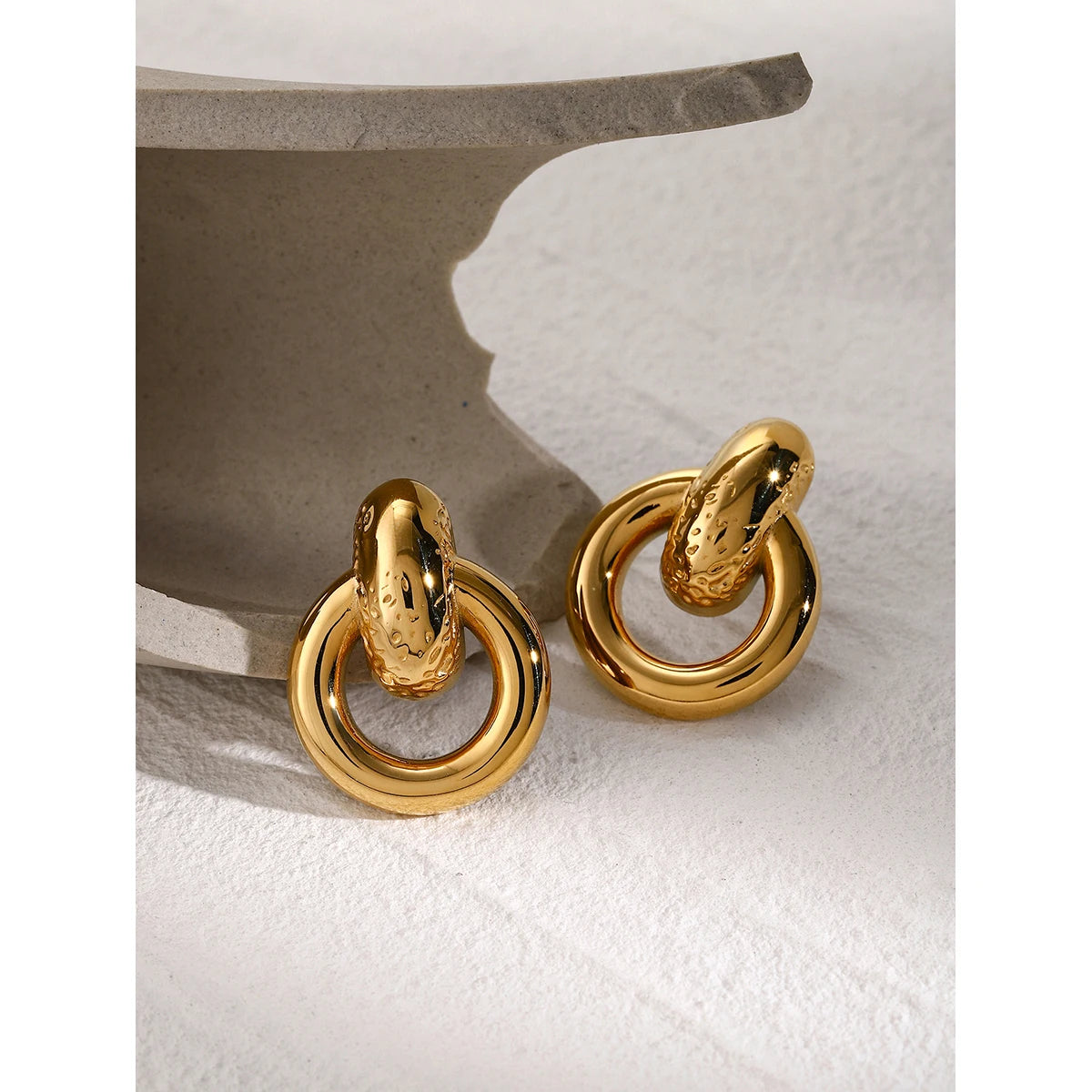 Elegant Naomi Hoop Earrings with Chain Design