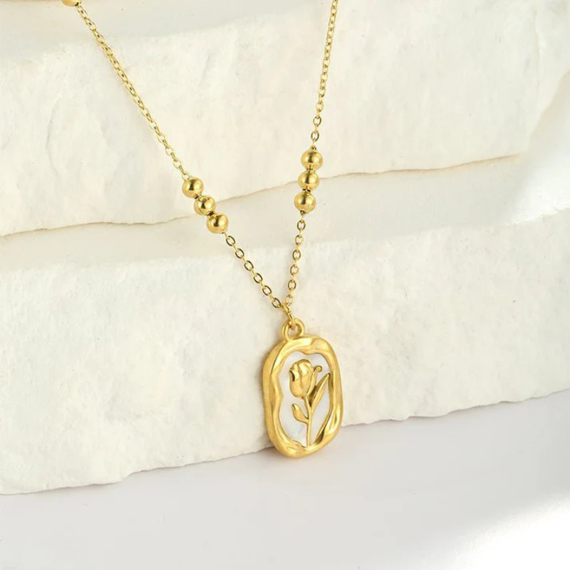 Elegant Gold Rose Pendant Necklace - Penelope, the perfect jewelry set for a stylish look