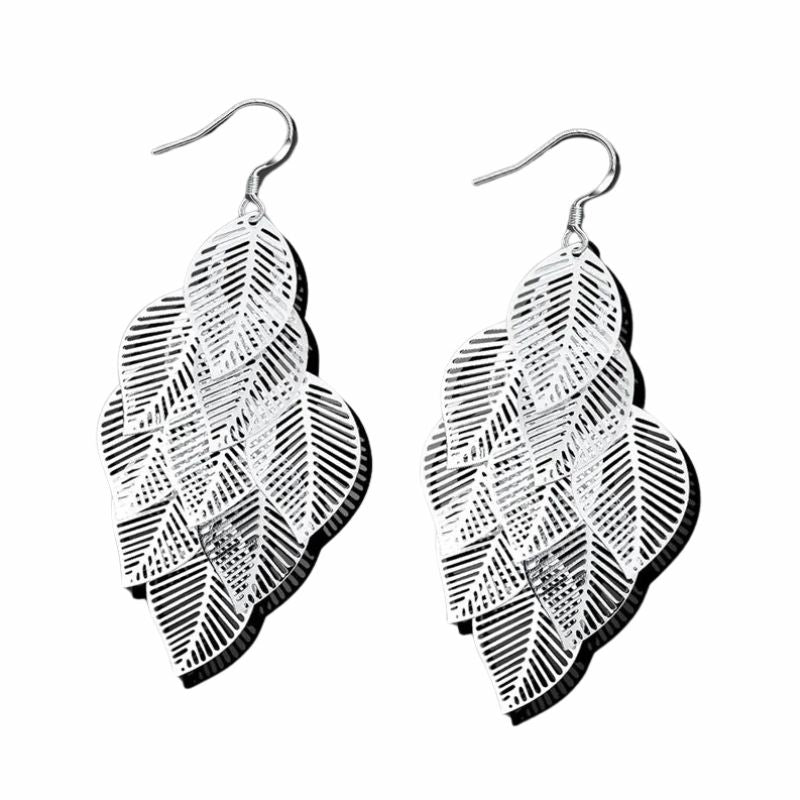 Elegant Layered Pearl Earrings with Exquisite Details – Bira