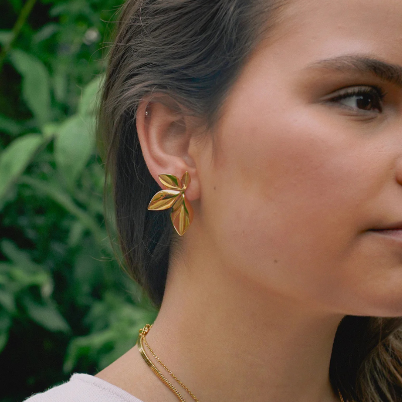Elegant Gold Leaf Earrings - Natural Luxury Essence