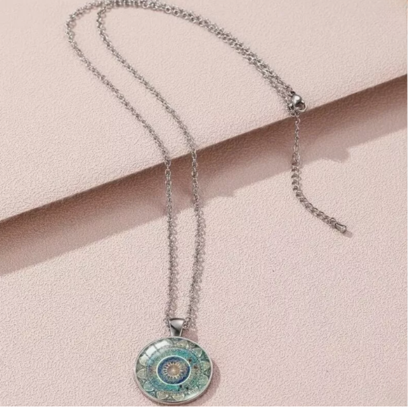 Elegant Vintage Blue Mandala Necklace - Mouri for Timeless Style