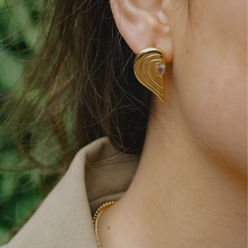 Romantic Broken Heart Earrings - Perfect for Valentine's Day