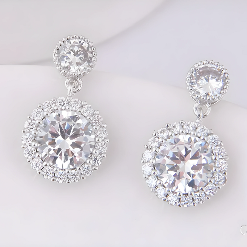 Stylish Silver Moissanite Stud Earrings - Elegance and Shine in One