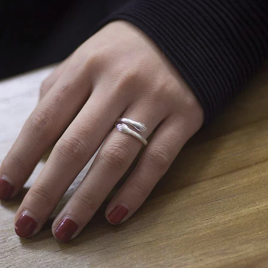 Adjustable embrace ring for customizable comfort