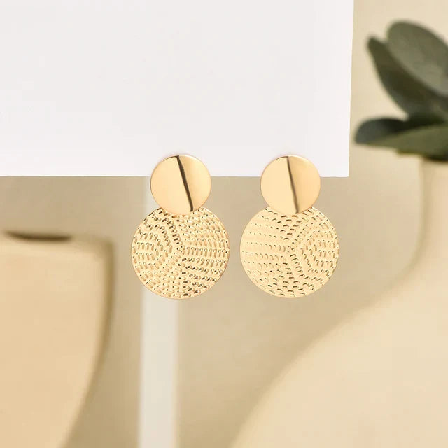 Cute Earrings Gold/Silver with a Moon Atmosphere