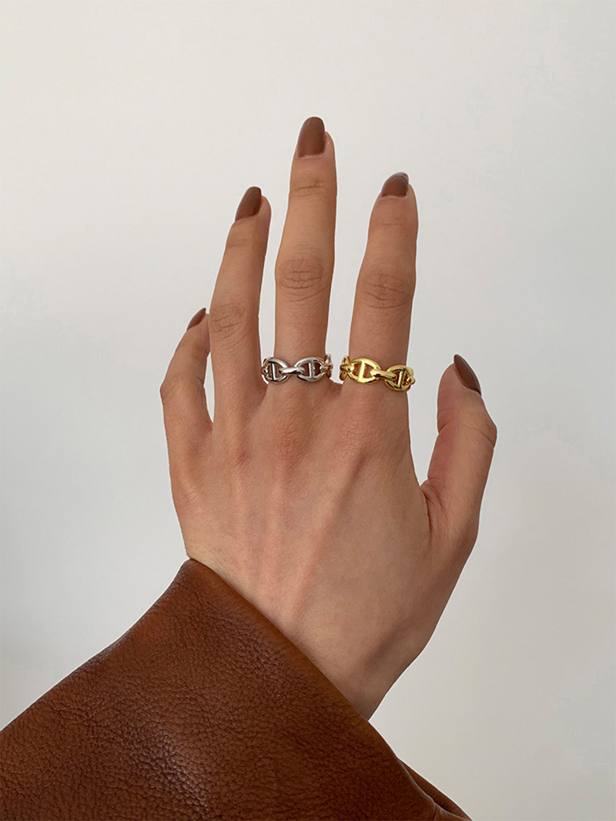 Eliza Chain Ring – Elegant women's ring for stylish accents