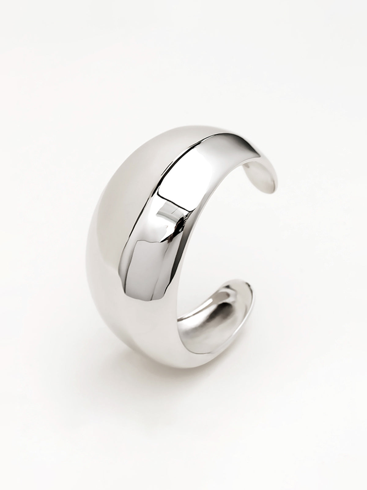 Shiny Solid Bangle Style Bracelet