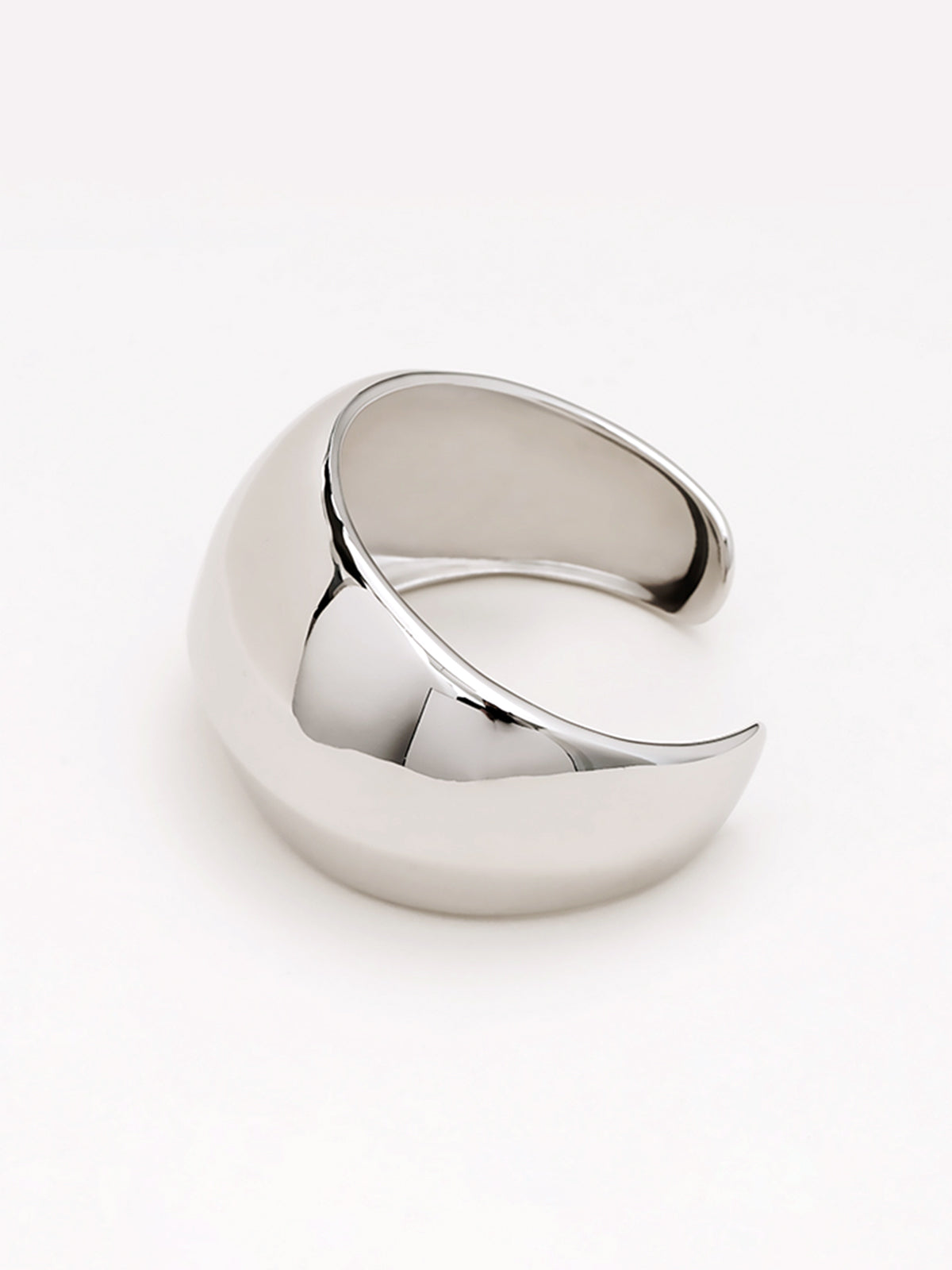 Shiny Solid Bangle Style Bracelet