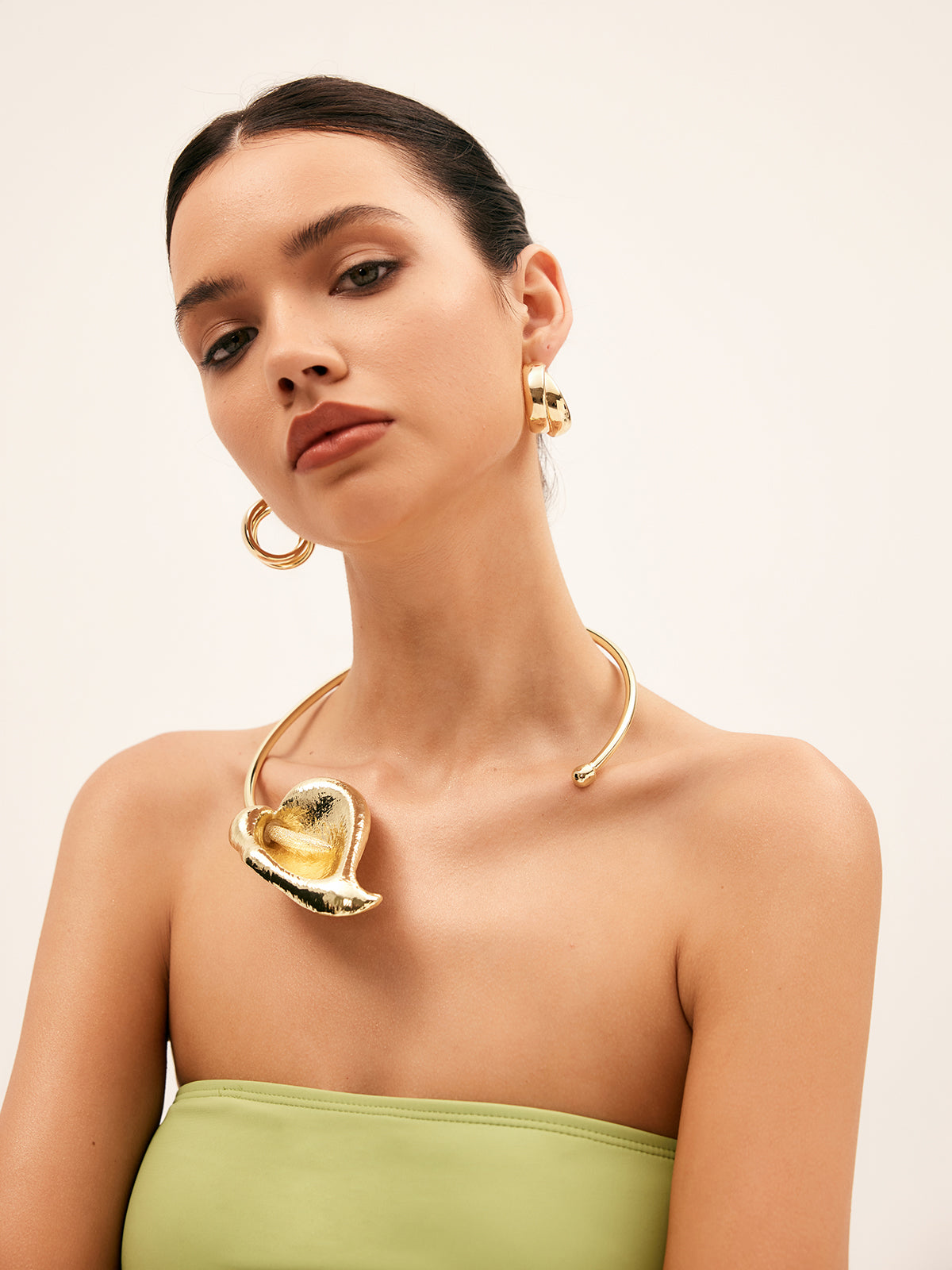 Elegant and Beautiful Over-the-top Lotus Leaf Design Pendant