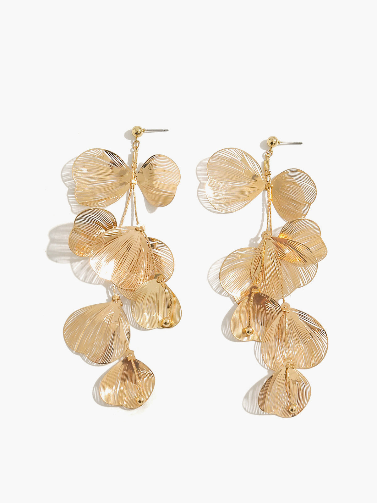 Luxury Long Gold Earrings with Leaf-Shaped Pendants – Elegant Design