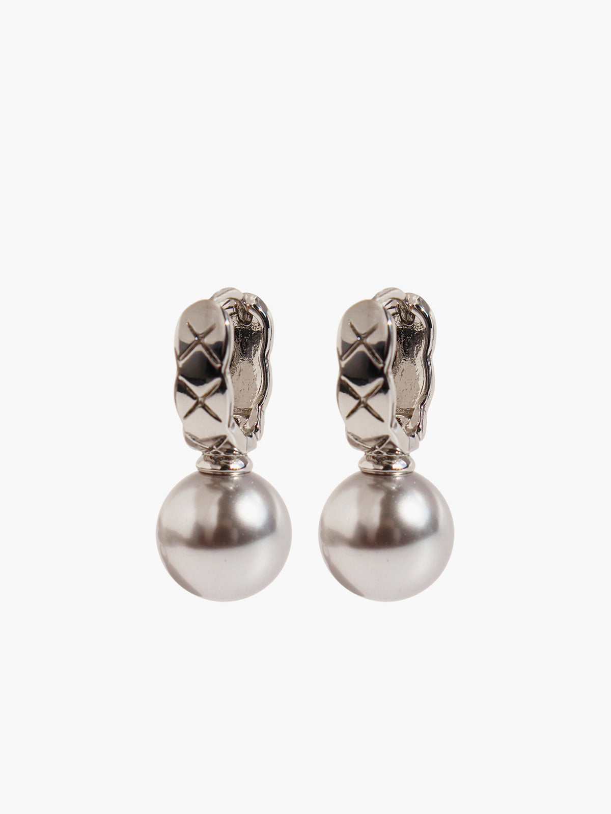 Elegant and modern square U-shaped earrings