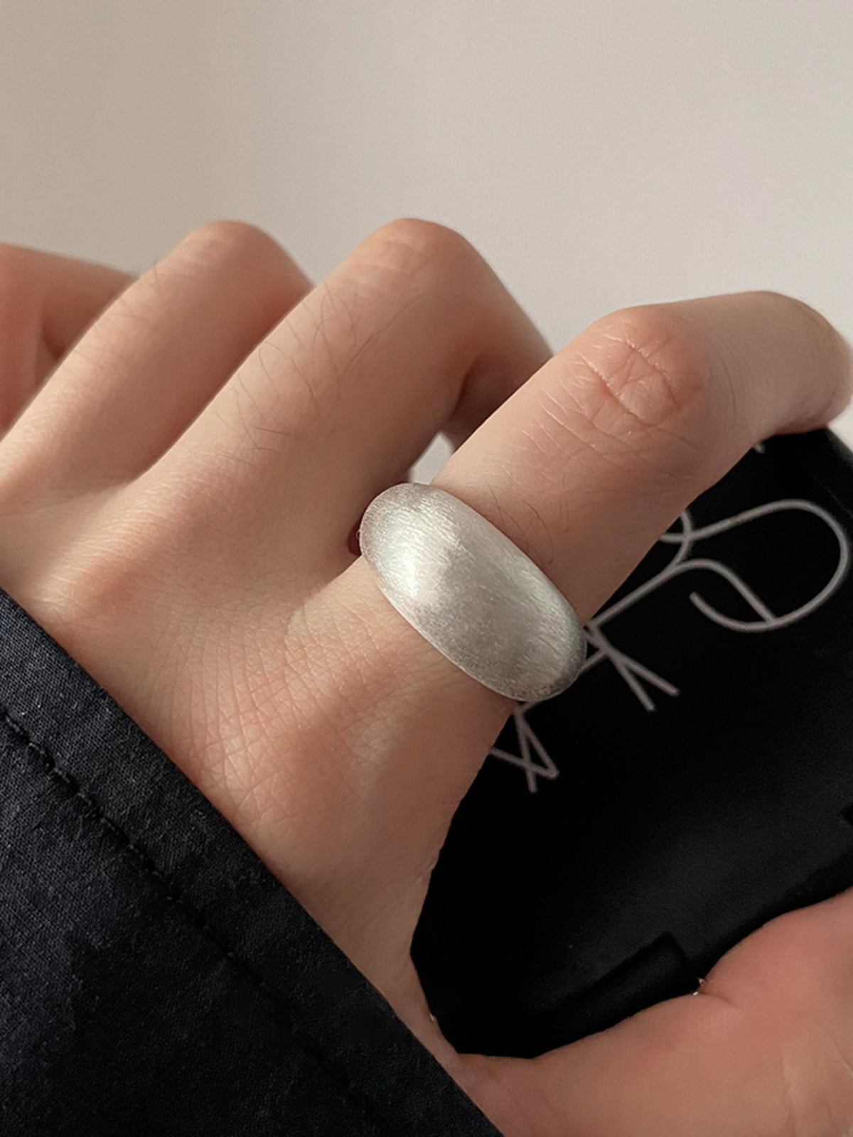 Elegant oval brushed ring for a sleek minimalist look