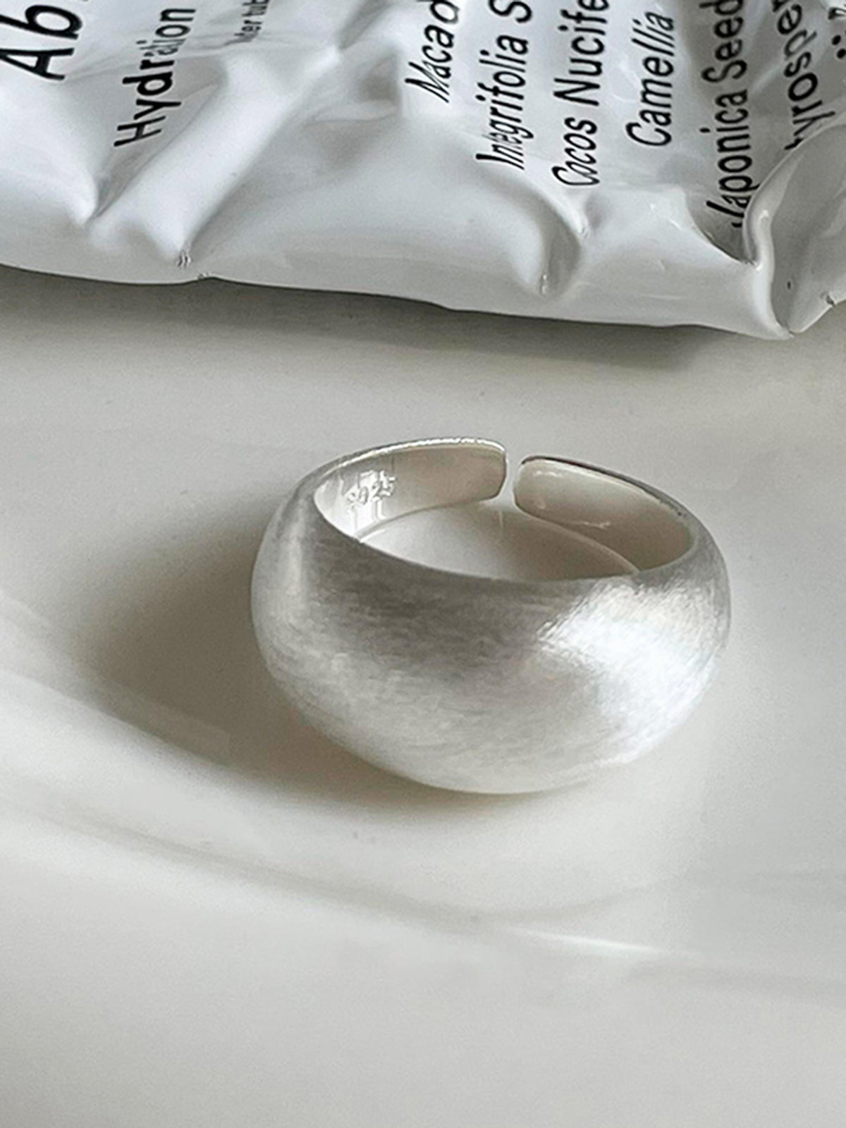 Elegant oval brushed ring for a sleek minimalist look