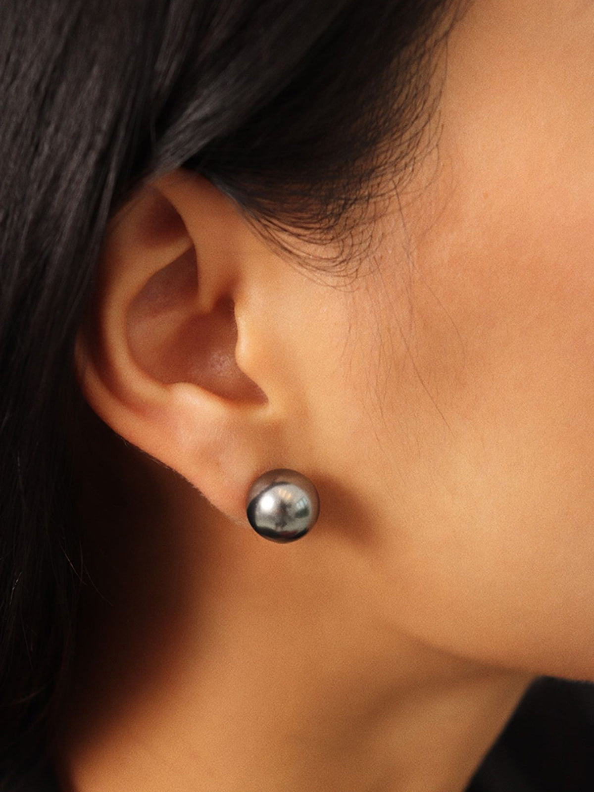 Elegant Silver Pearl Stud Earrings for a Timeless Look