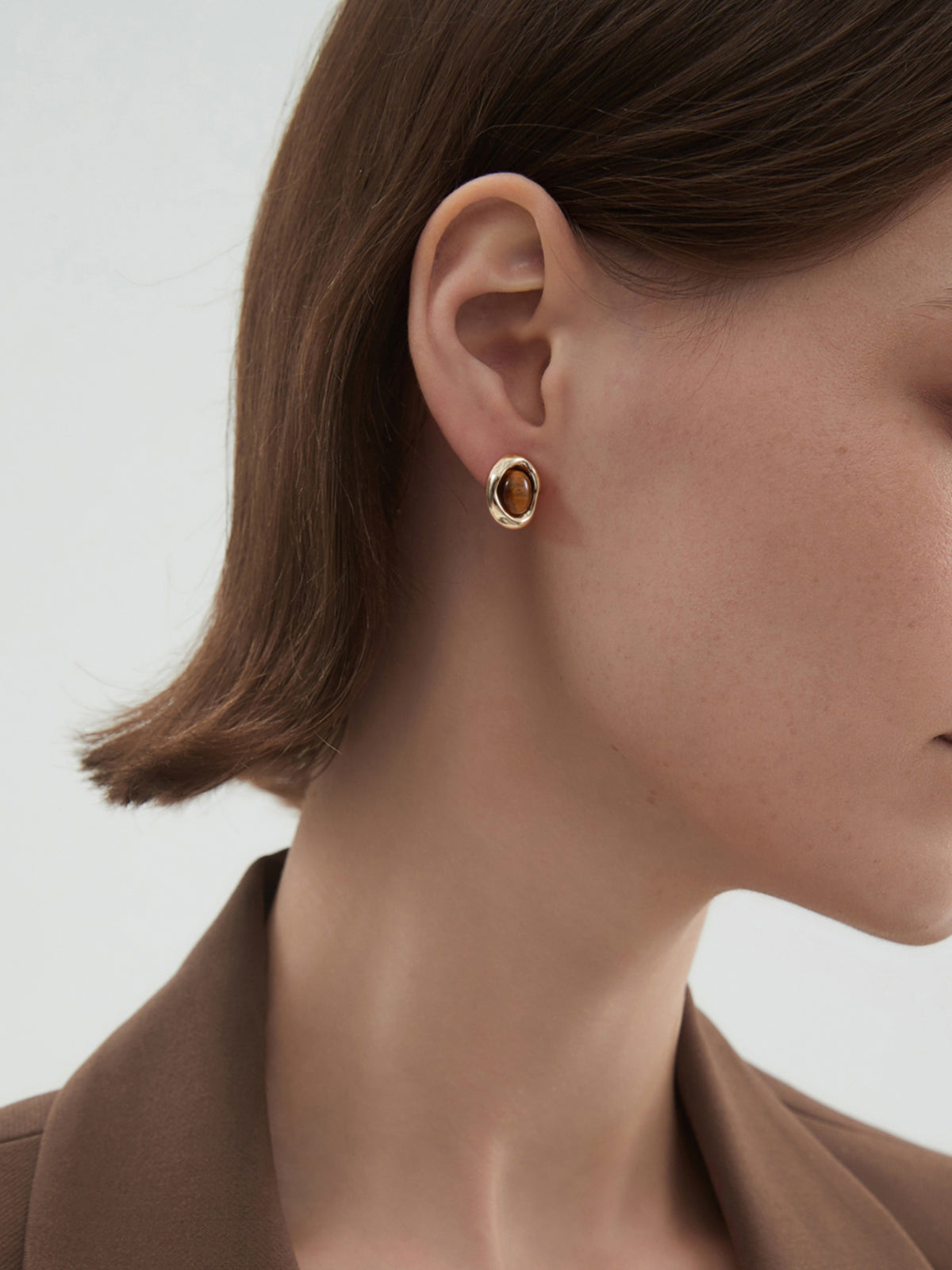 Timeless Vintage Tiger's Eye Earrings for a Touch of Elegance