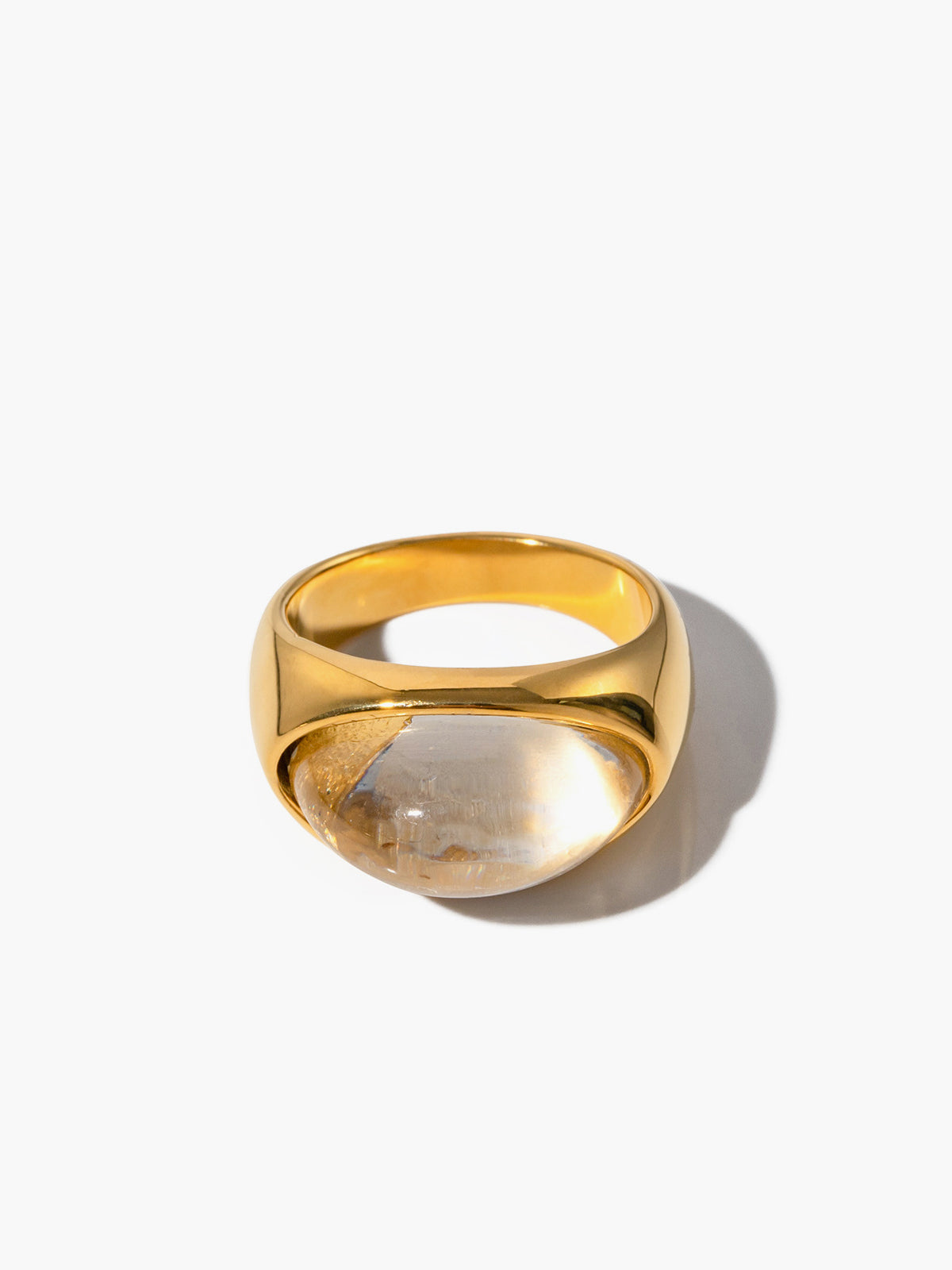 Pierre Honey Ring, a unique and elegant jewelry ball