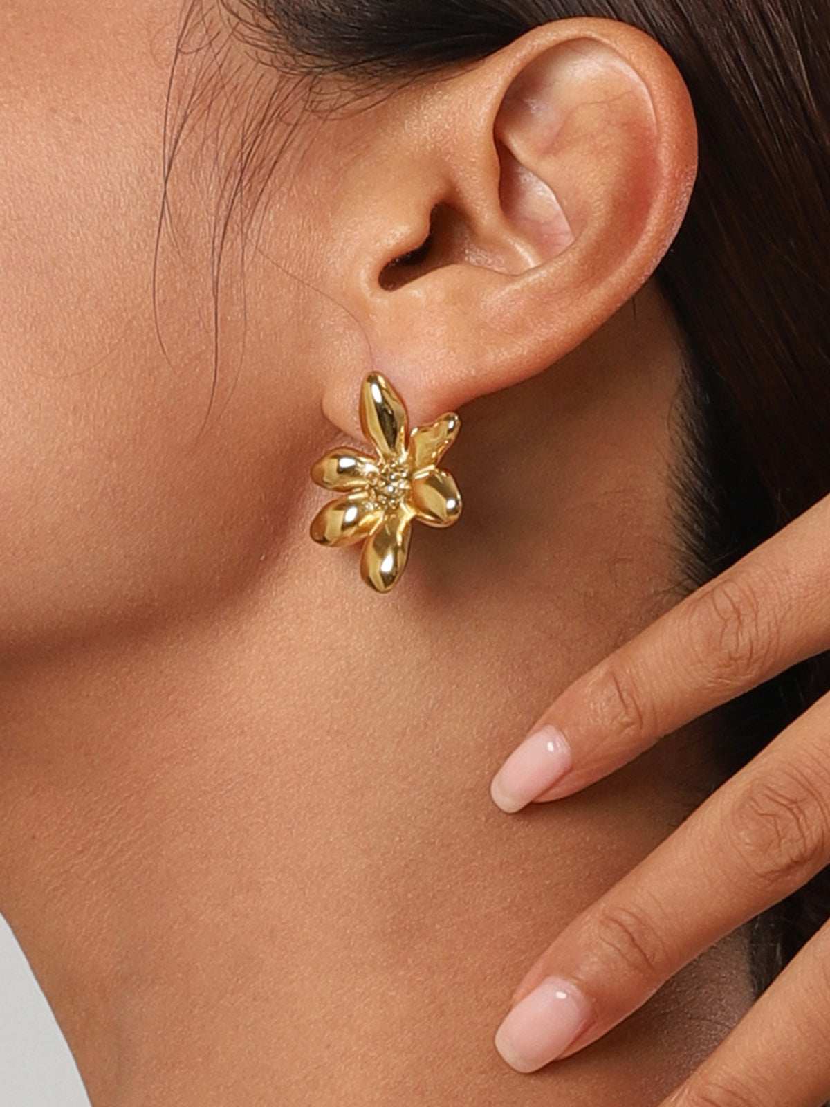 Hoop Earring with Stylish Irregular Petals