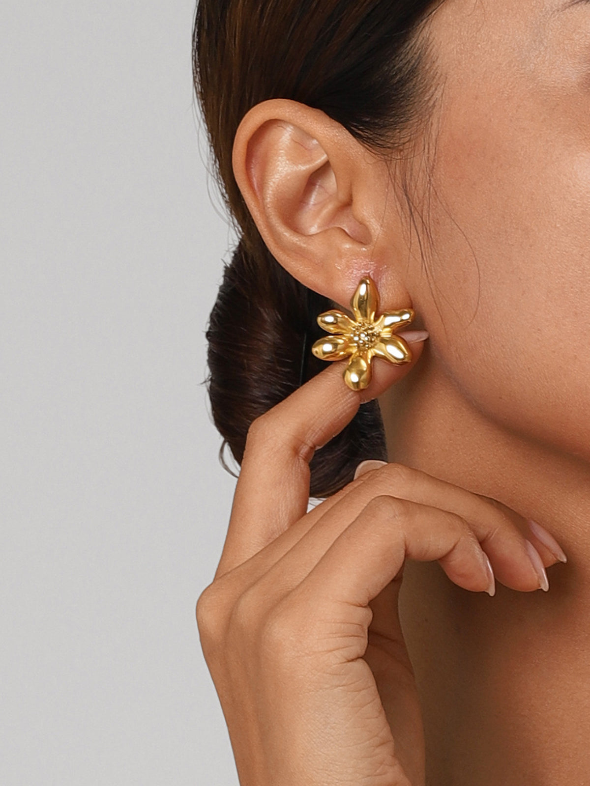 Hoop Earring with Stylish Irregular Petals