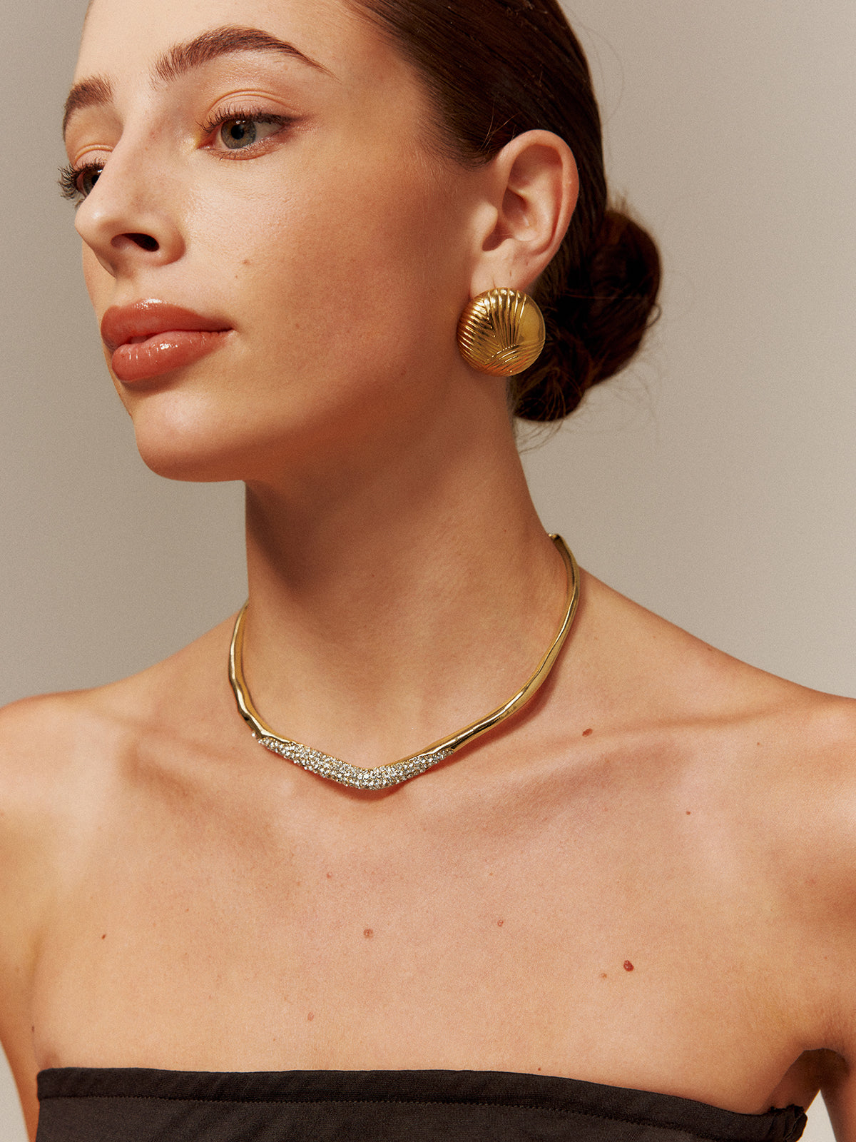 Irregular Zircon Choker Necklace