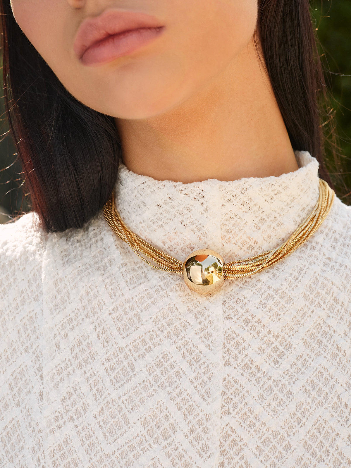 Elegant multi-layer necklace with shiny beads