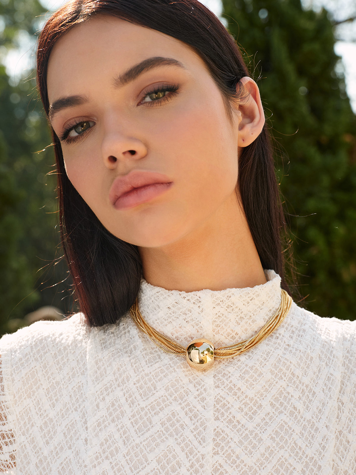 Elegant multi-layer necklace with shiny beads