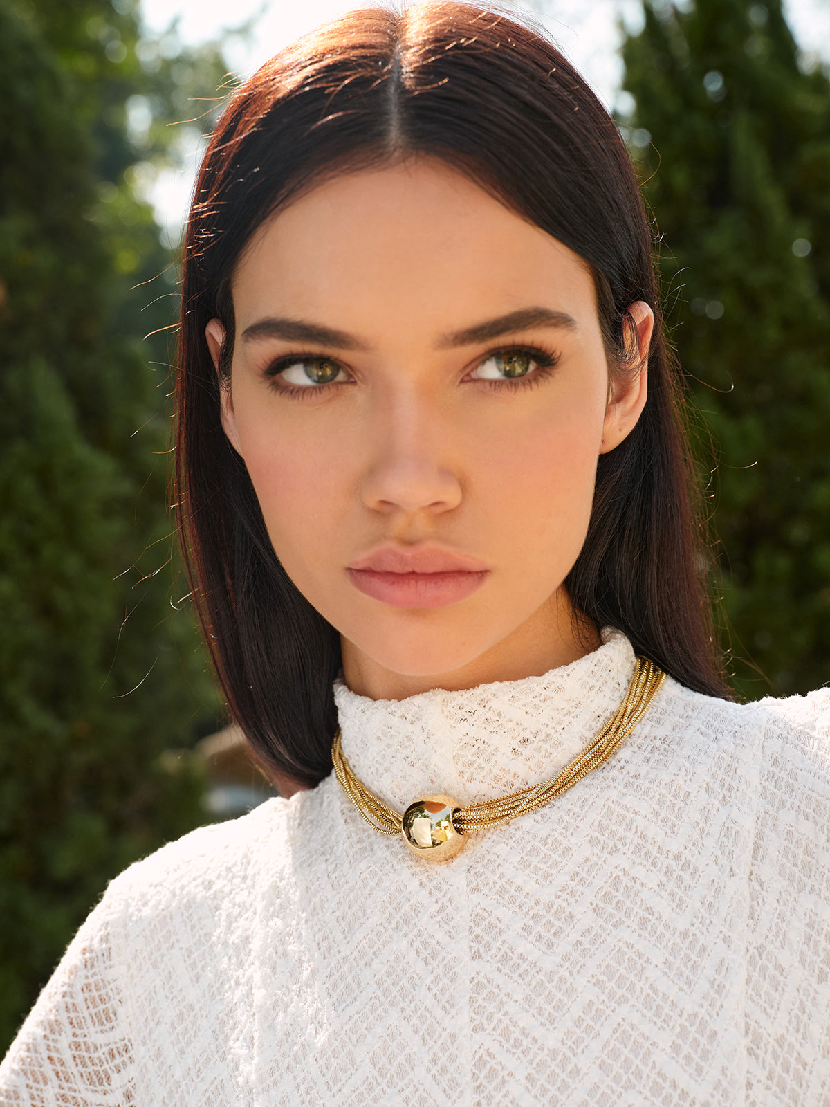 Elegant multi-layer necklace with shiny beads