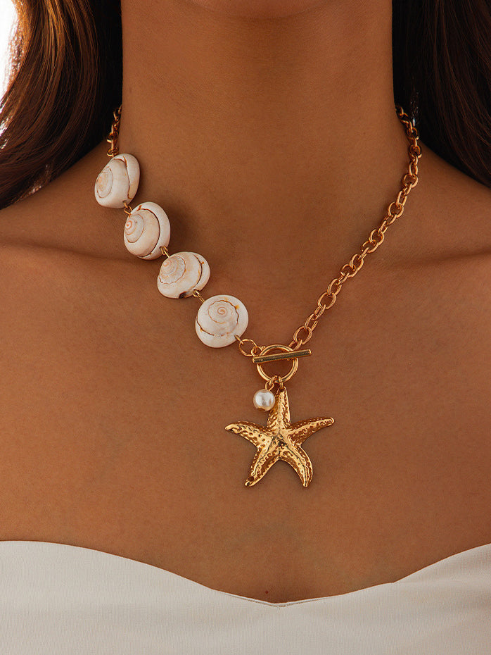 Elegant Shell and Starfish Pendant Necklace - Perfect for the Beach Lover Style