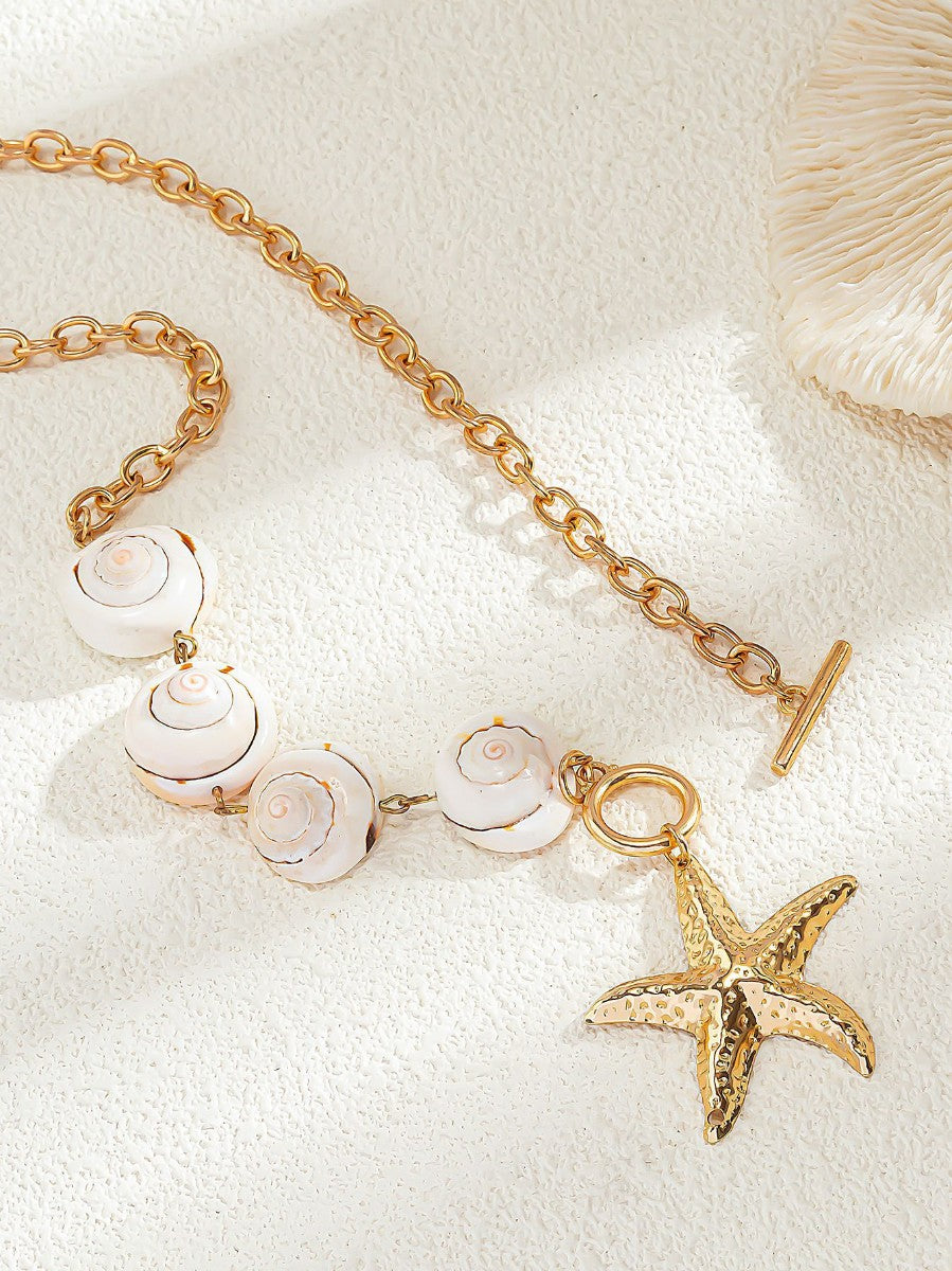 Elegant Shell and Starfish Pendant Necklace - Perfect for the Beach Lover Style