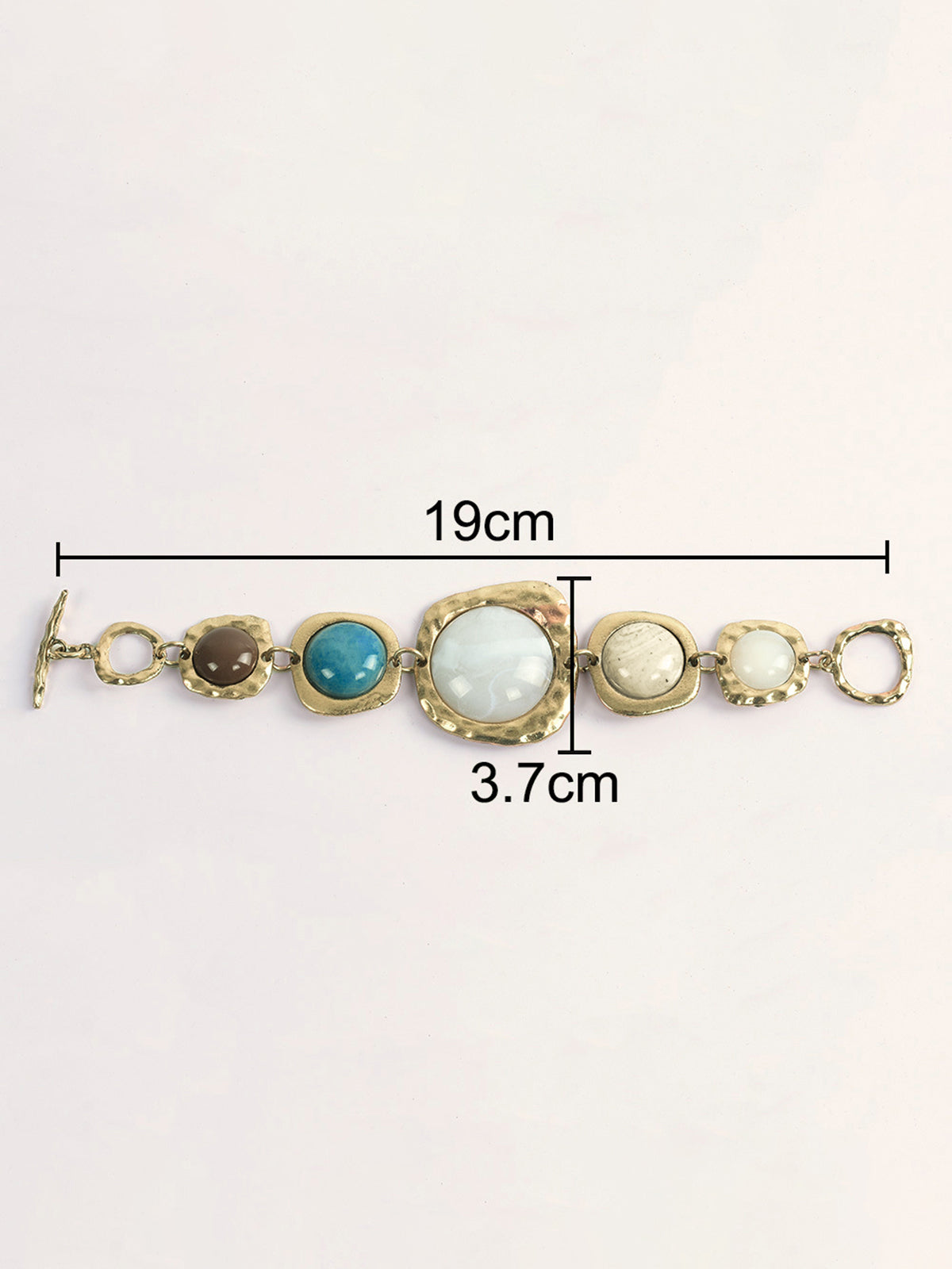 Elegant Multi-Stone Bracelet with Luxurious Gold Tones