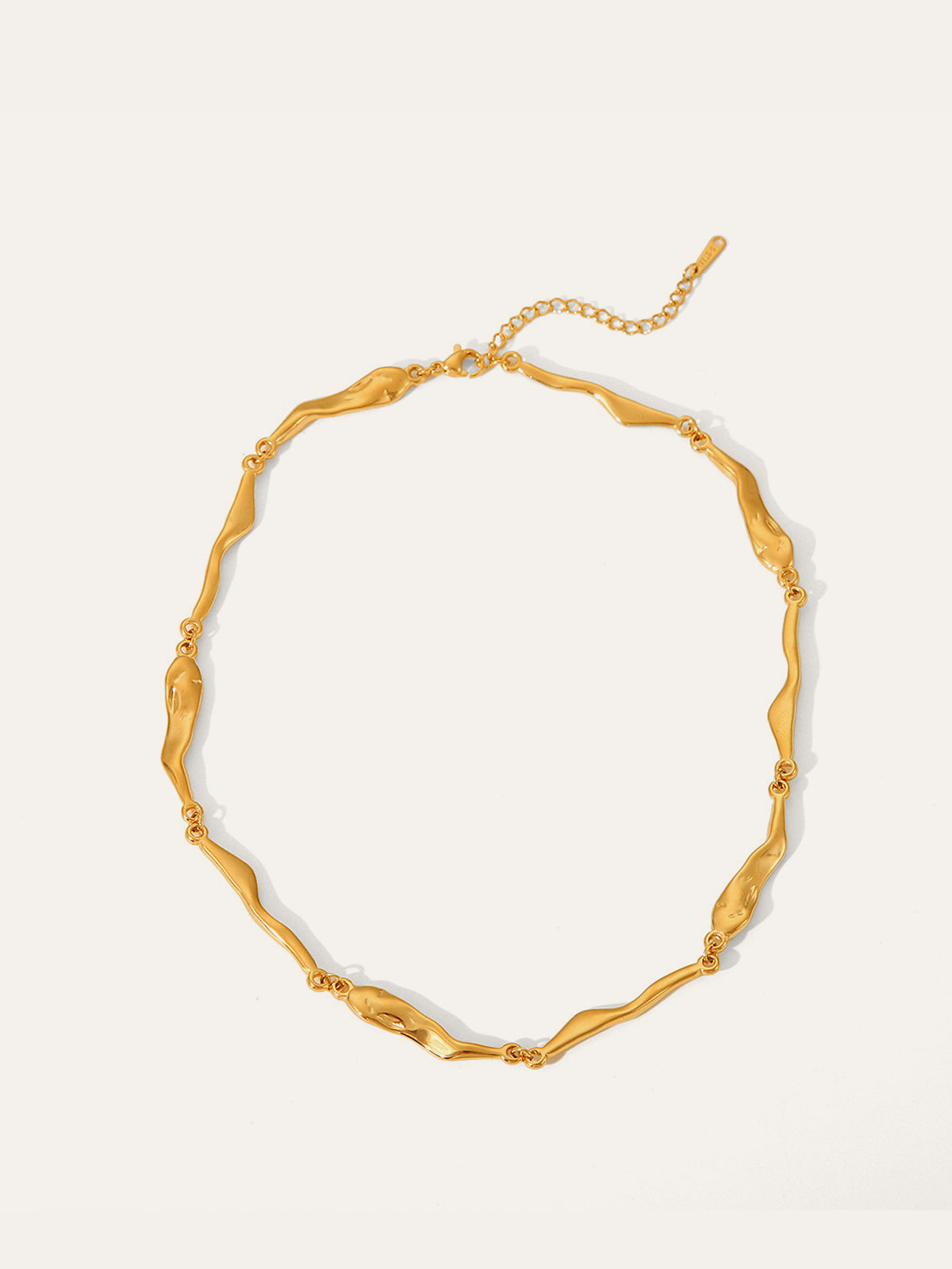 Beautiful Gold Irregular Chain Statement Necklace for a Bold and Elegant Look