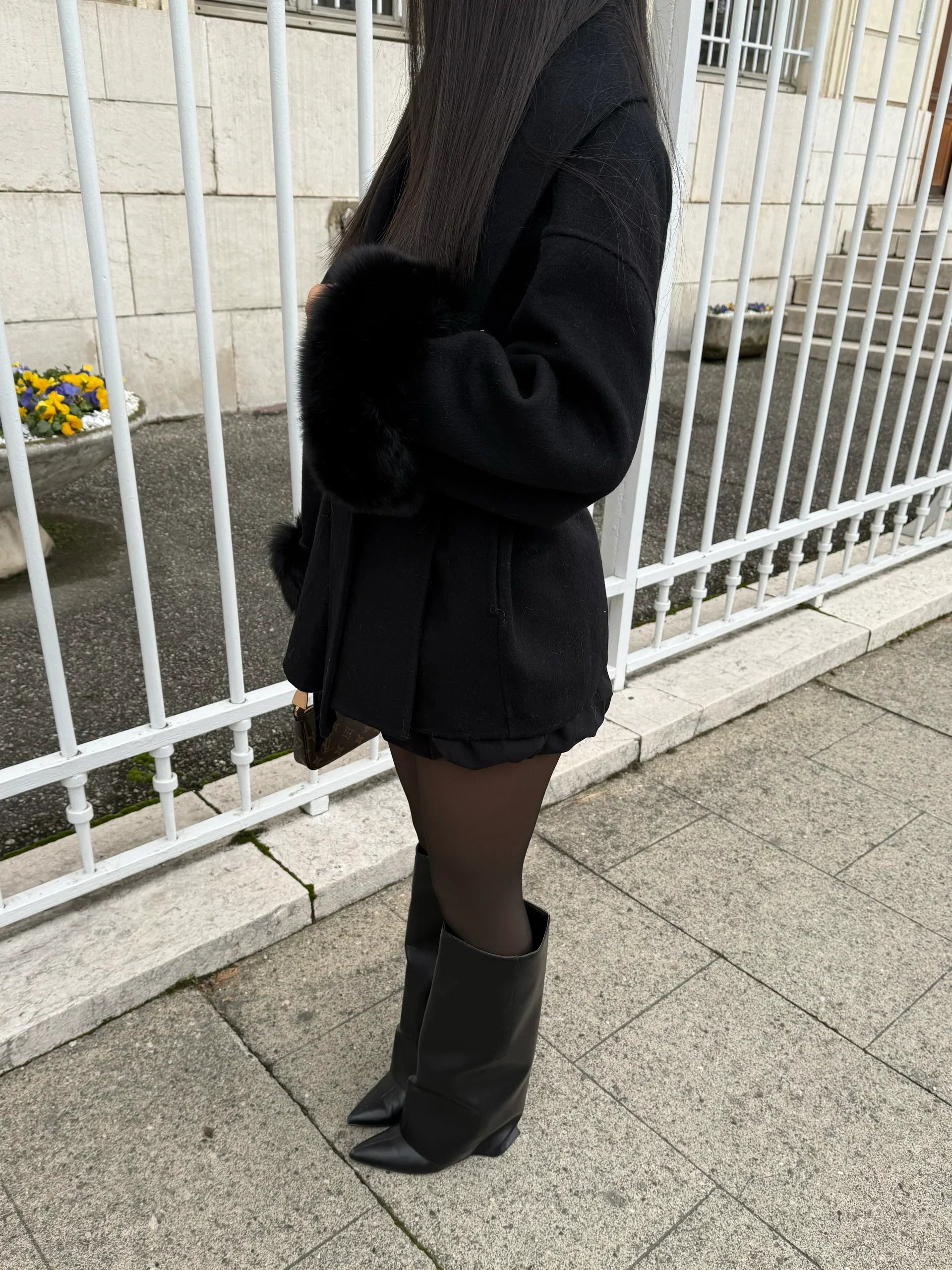 The Amara wool coat