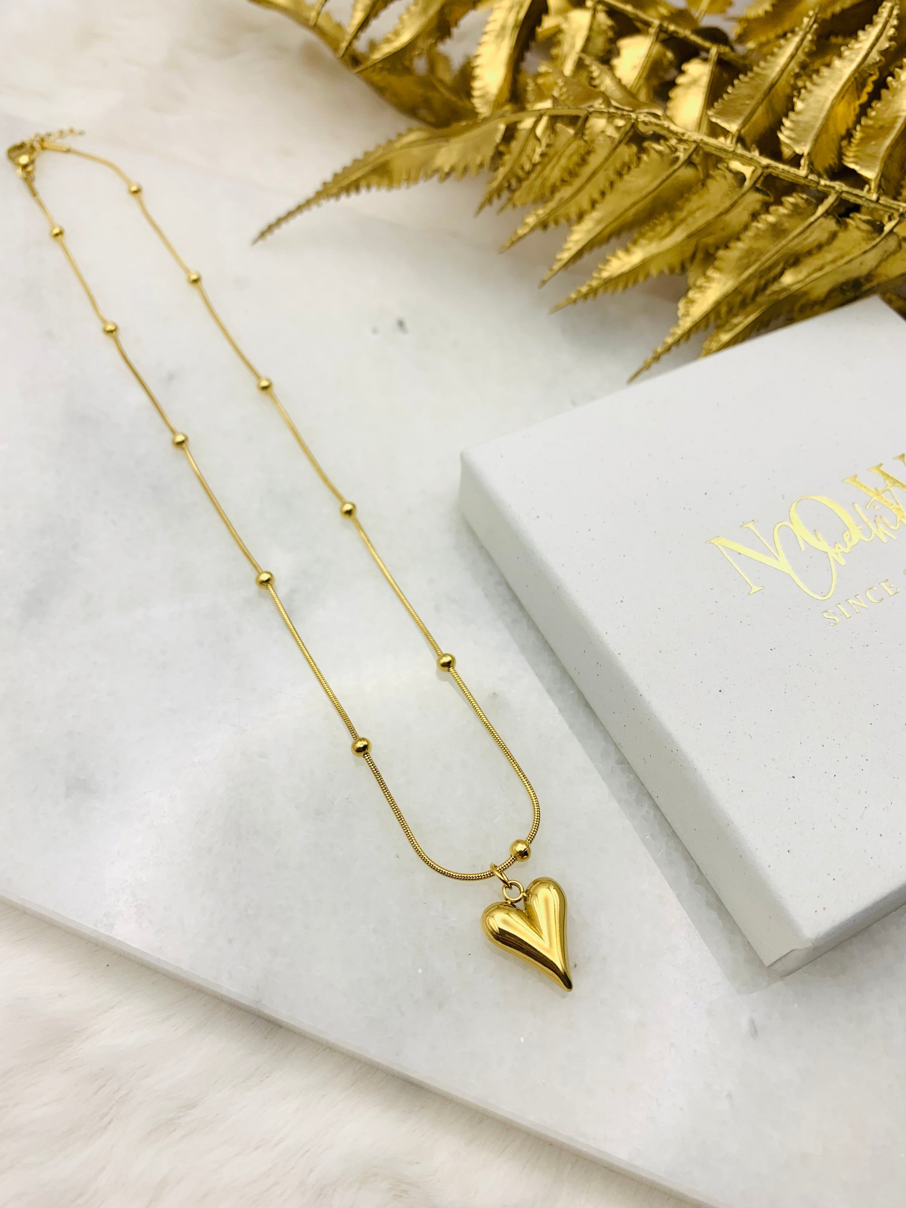 Hart Elegance Hanger for Necklaces - Love