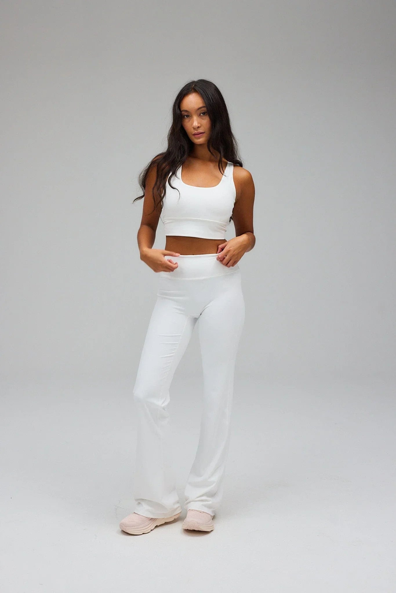 REINA - FLARED YOGA PANTS
