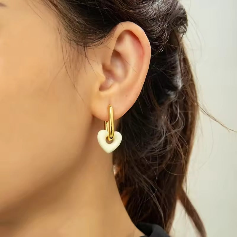 Stylish French earrings Caitlin - Add a touch of elegance to your look