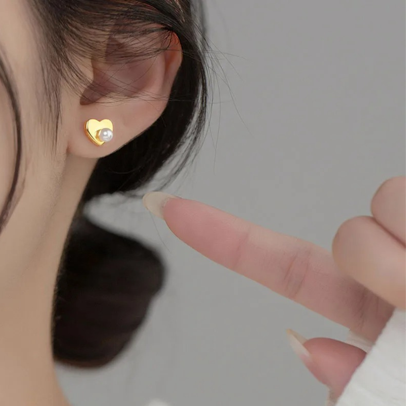 French Mirror Pearl Stud Earrings - Riva