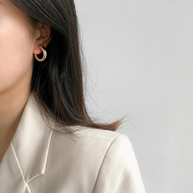 Chic Gold Bold Hoop Earrings for a Glamorous Look