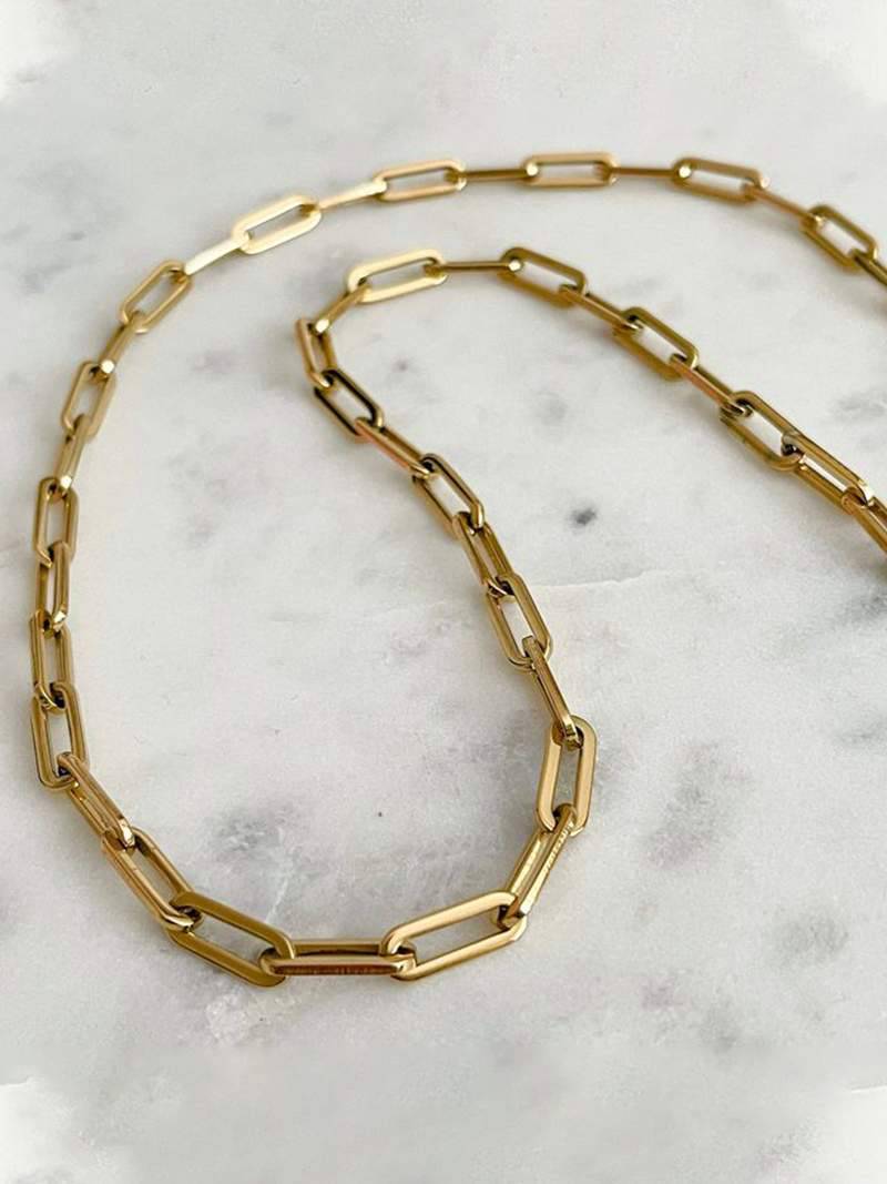 Stylish necklace with bike motif - a unique accessory for bike enthusiasts