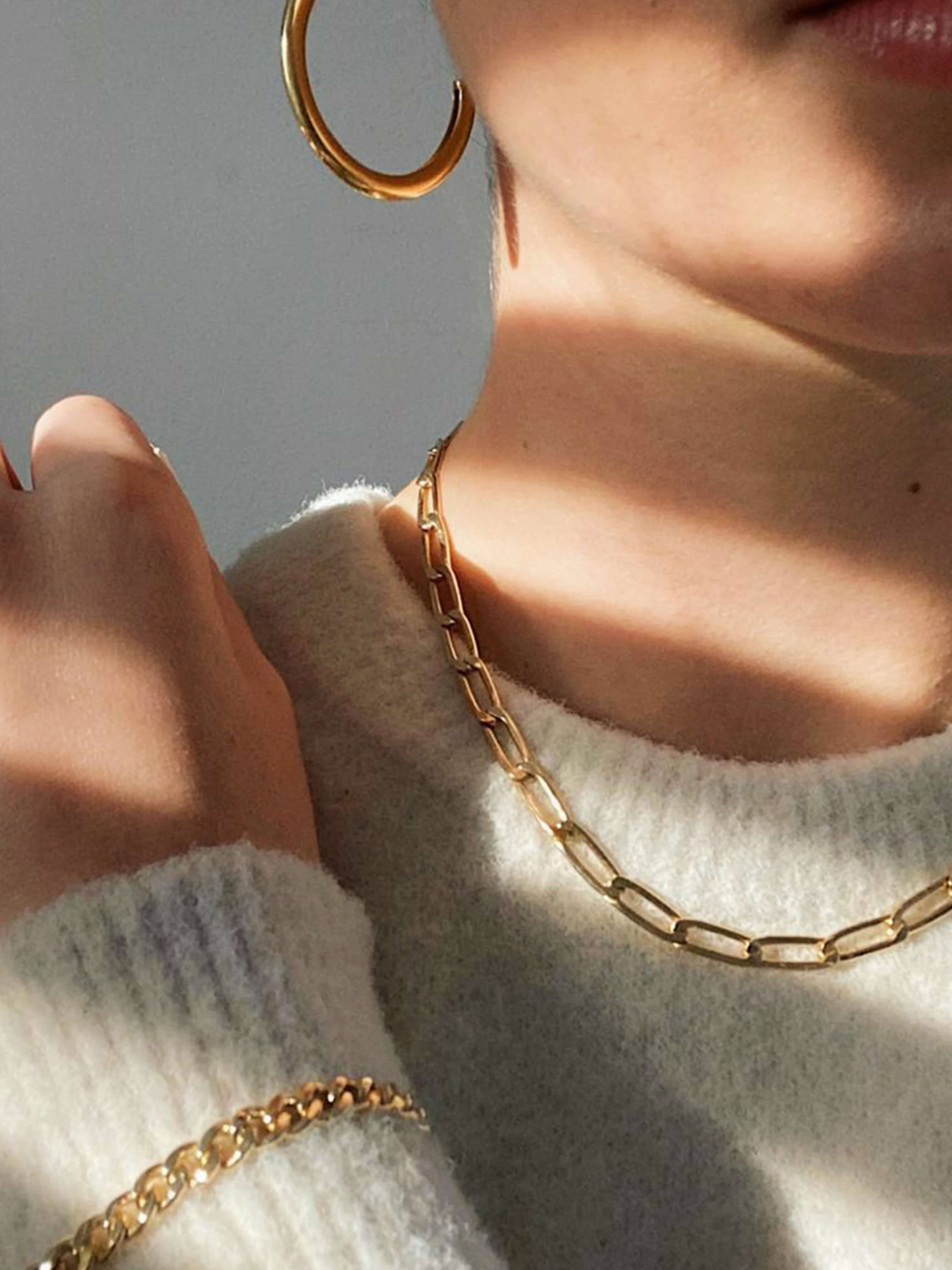 Stylish necklace with bike motif - a unique accessory for bike enthusiasts