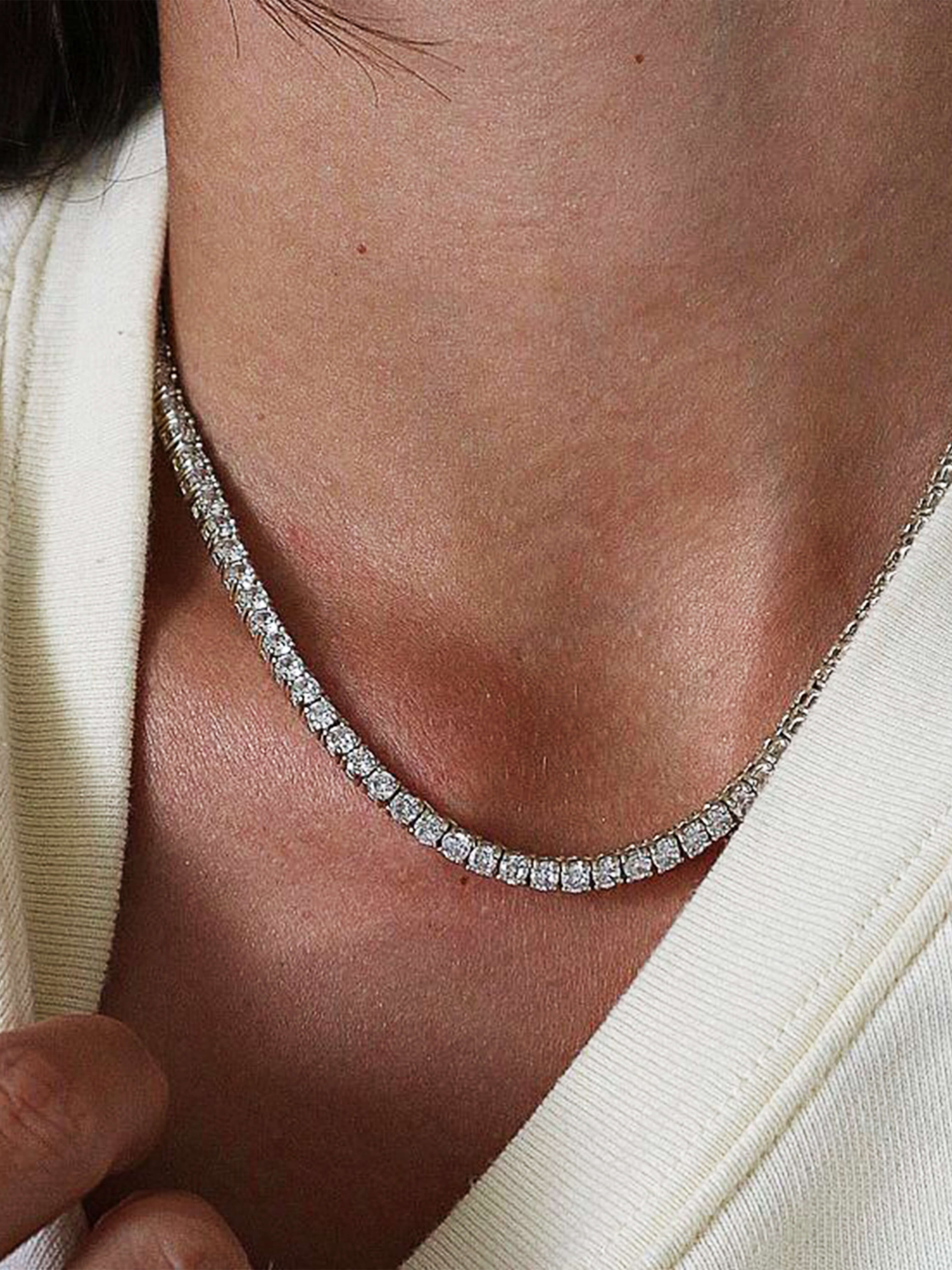 Choker in tennis style, fashionable and elegant, add a seductive charm to your outfit