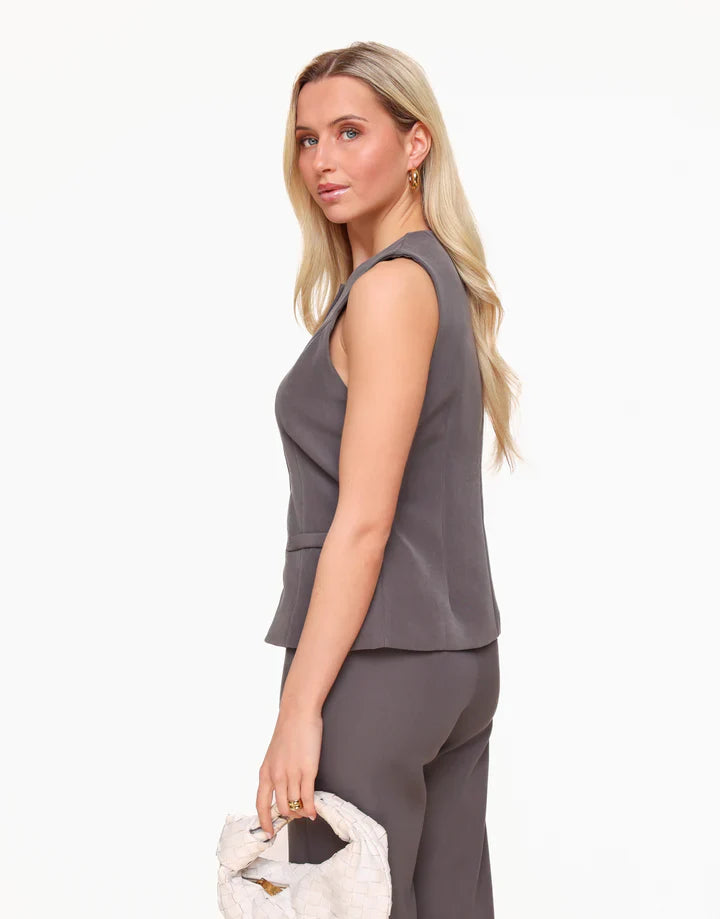 Nova Tailored Gilet