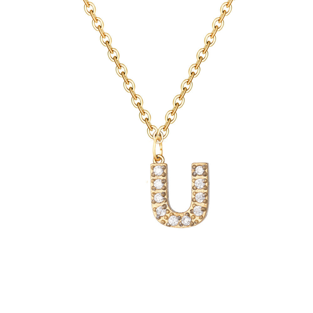Elegant necklace with letter and sparkling elements for an exceptional style