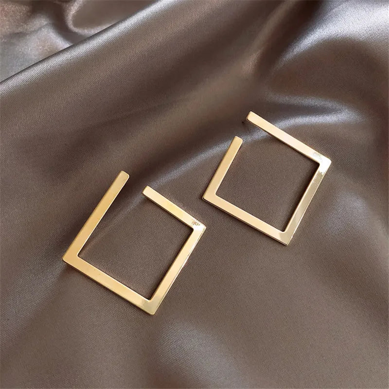 Geometric Shape Earrings in Gold & Silver Extravagant Look