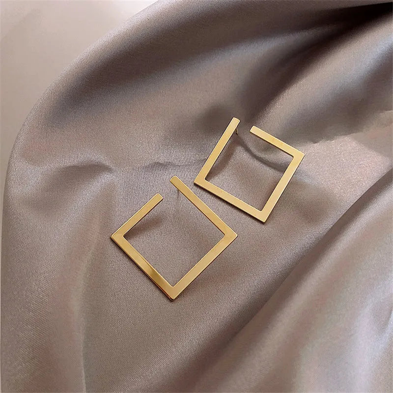 Geometric Shape Earrings in Gold & Silver Extravagant Look