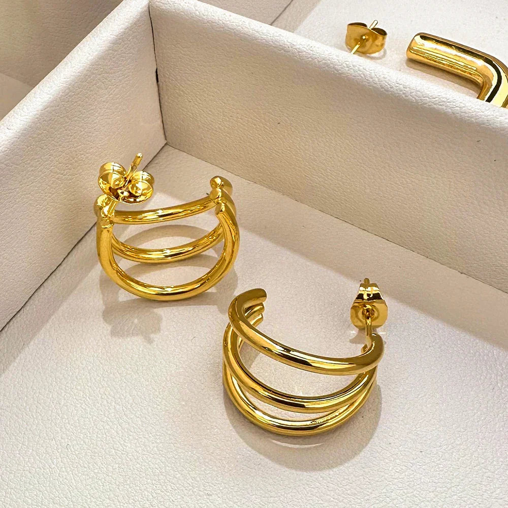Elegant Layered Hoop Earrings for a Trendy Look