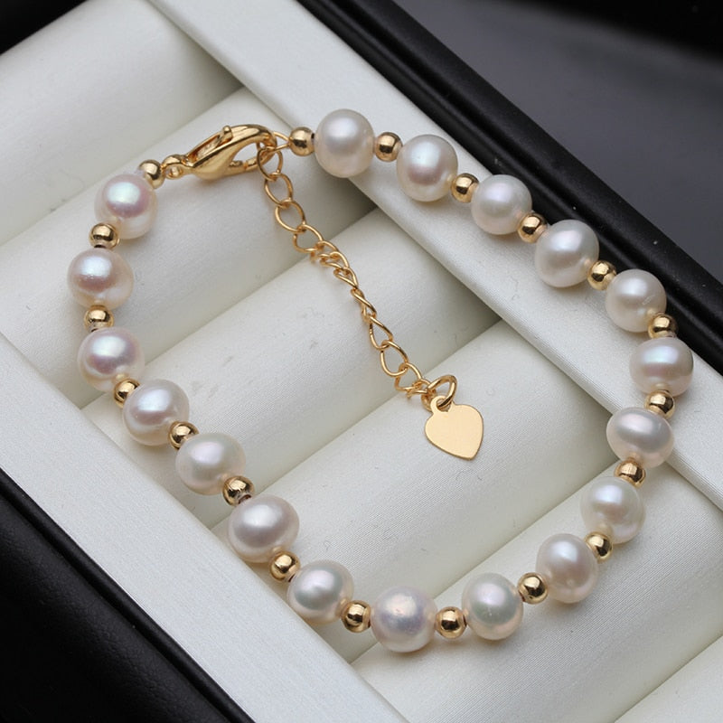 Chérie Armband - Elegant Pearl Pendant for a Stylish Look