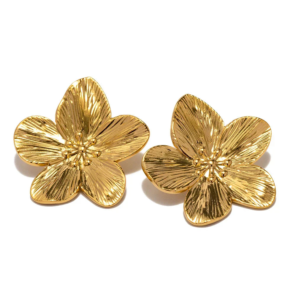 Elegant Arden Earrings in Shiny Gold