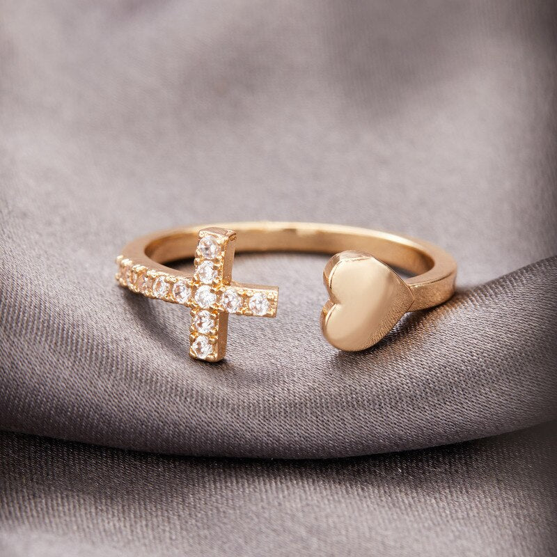 Adjustable Heart Round with Zircon and Cross for an Elegant Style