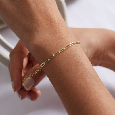 MAUI Gold Paperclip Bracelet