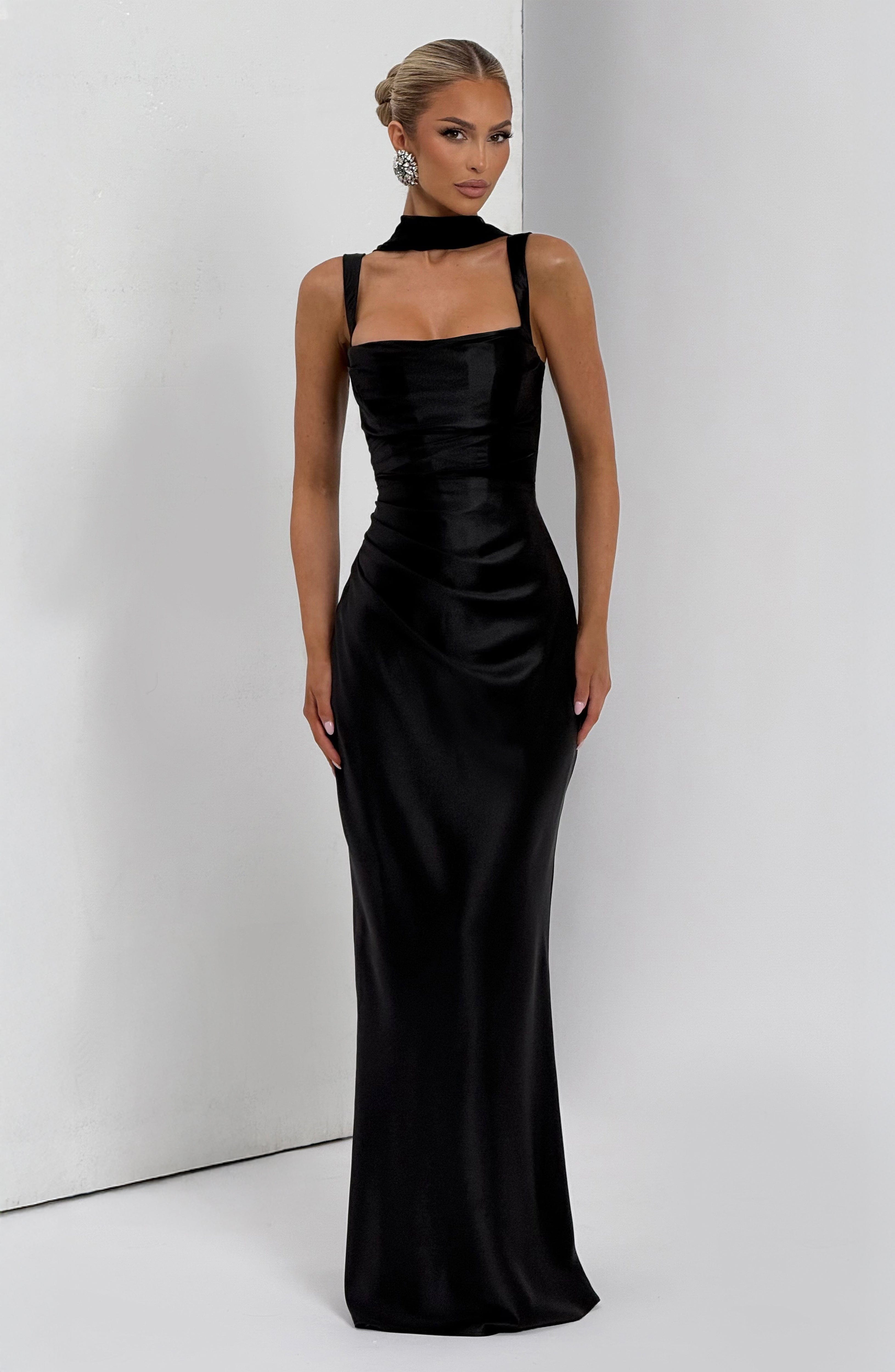 Safieyah Maxi Dress - Black