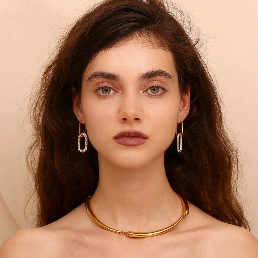 Elegant Square Earrings with Sleek Finish - Sisi